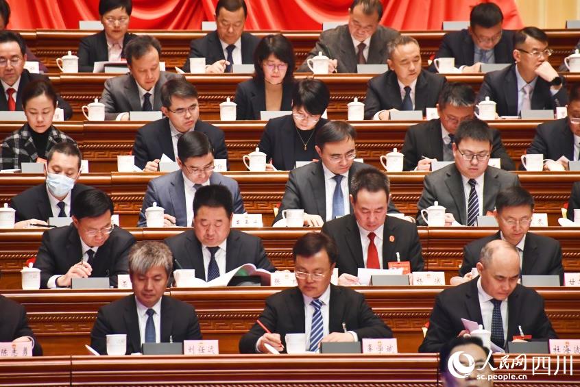 成都市第十八屆人民代表大會(huì)第二次會(huì)議開幕