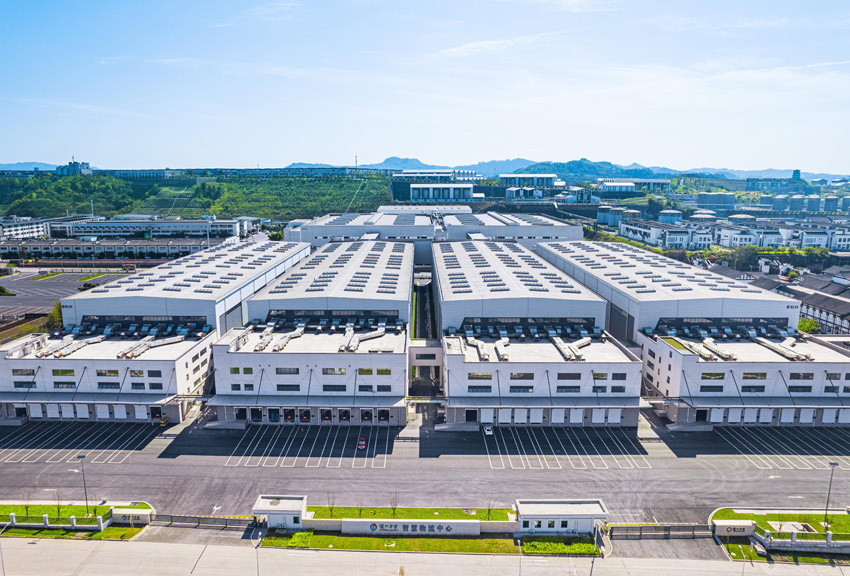 瀘州老窖智慧物流中心。瀘州老窖集團供圖