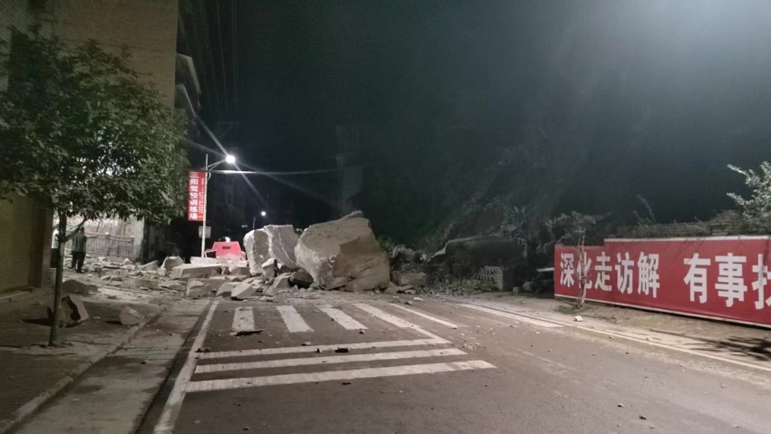 地災(zāi)現(xiàn)場(chǎng)。宣漢縣委宣傳部供圖