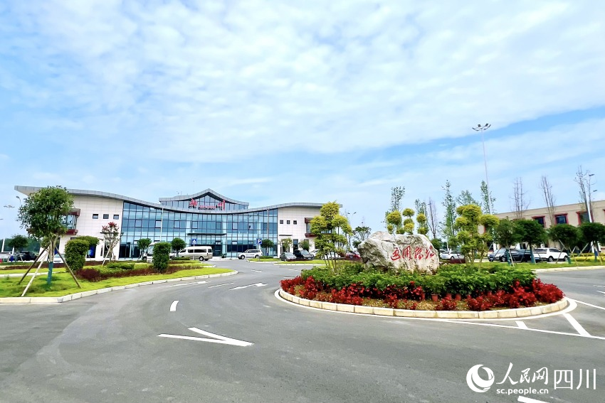 綿陽北川永昌機(jī)場。人民網(wǎng) 趙祖樂攝