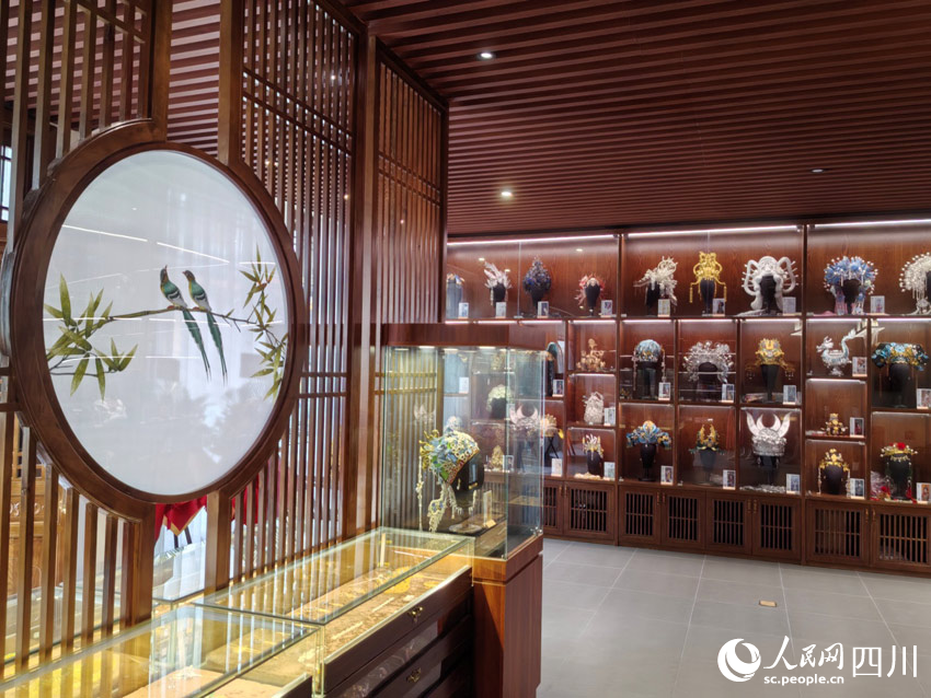 “雁鴻團(tuán)隊(duì)”的作品。人民網(wǎng)記者 劉海天攝