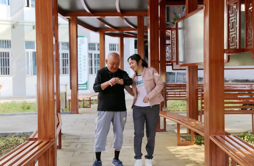 賈小燕是社區(qū)居民的貼心人。受訪者本人供圖