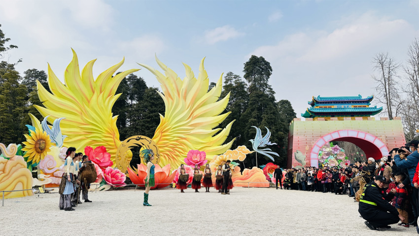 《金沙》音樂(lè)劇散點(diǎn)演出。成都金沙遺址博物館供圖