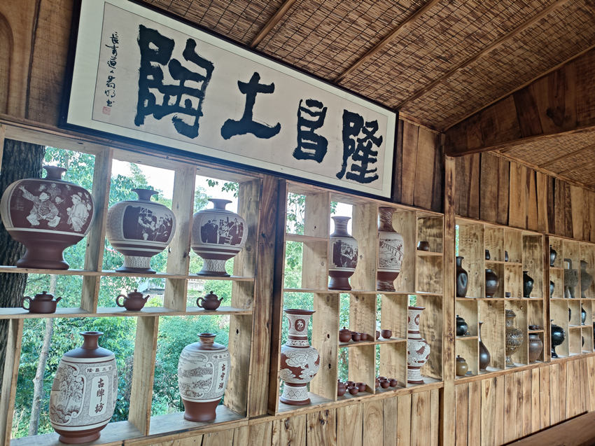 隆昌土陶作品。張生俊攝