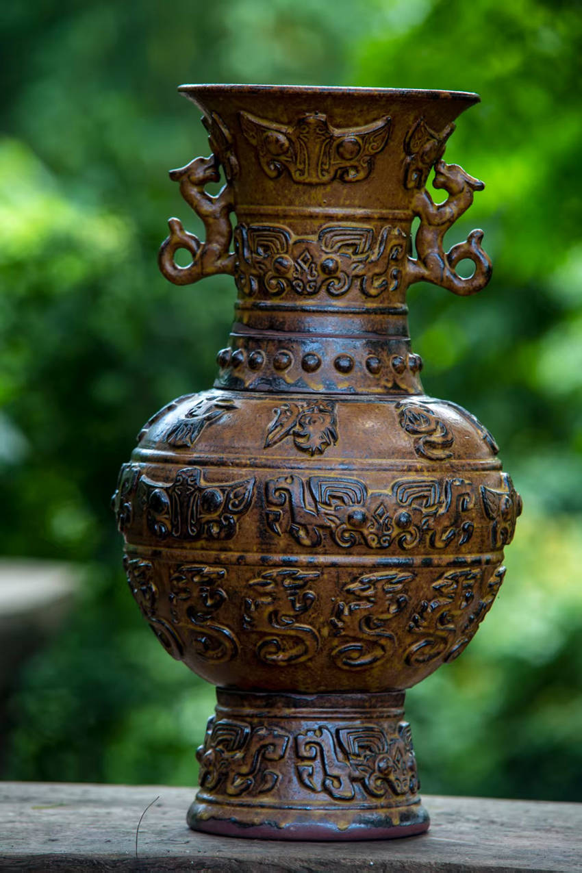 虎韻饕餮瓶。張生俊攝