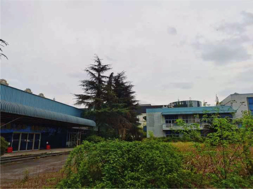 閑置多年的煙草輔料老廠區(qū)。成都城投俠客島供圖