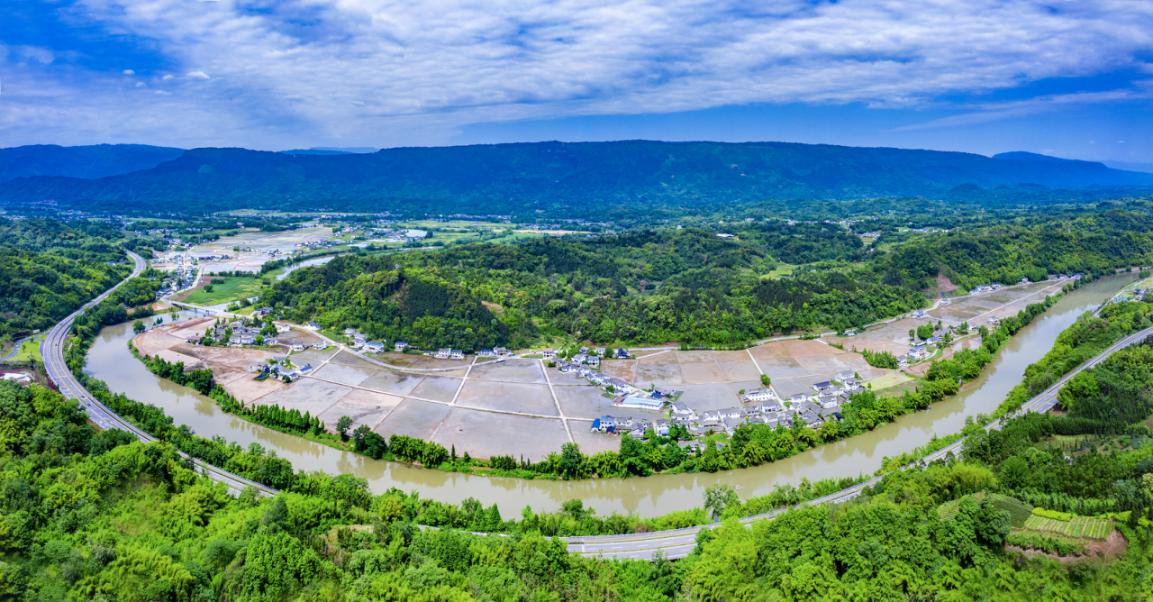 洪雅縣柳江鎮(zhèn)兩河村示范區(qū)。洪雅縣黨史和地方志編纂中心供圖