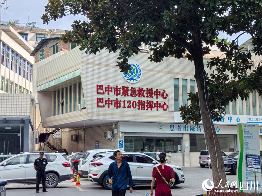 巴中市中心醫(yī)院內(nèi)部場景。人民網(wǎng)記者 劉海天攝